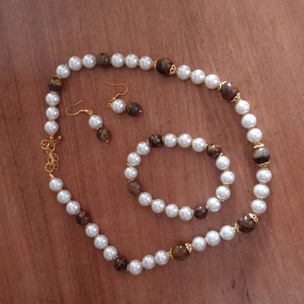 Necklace set